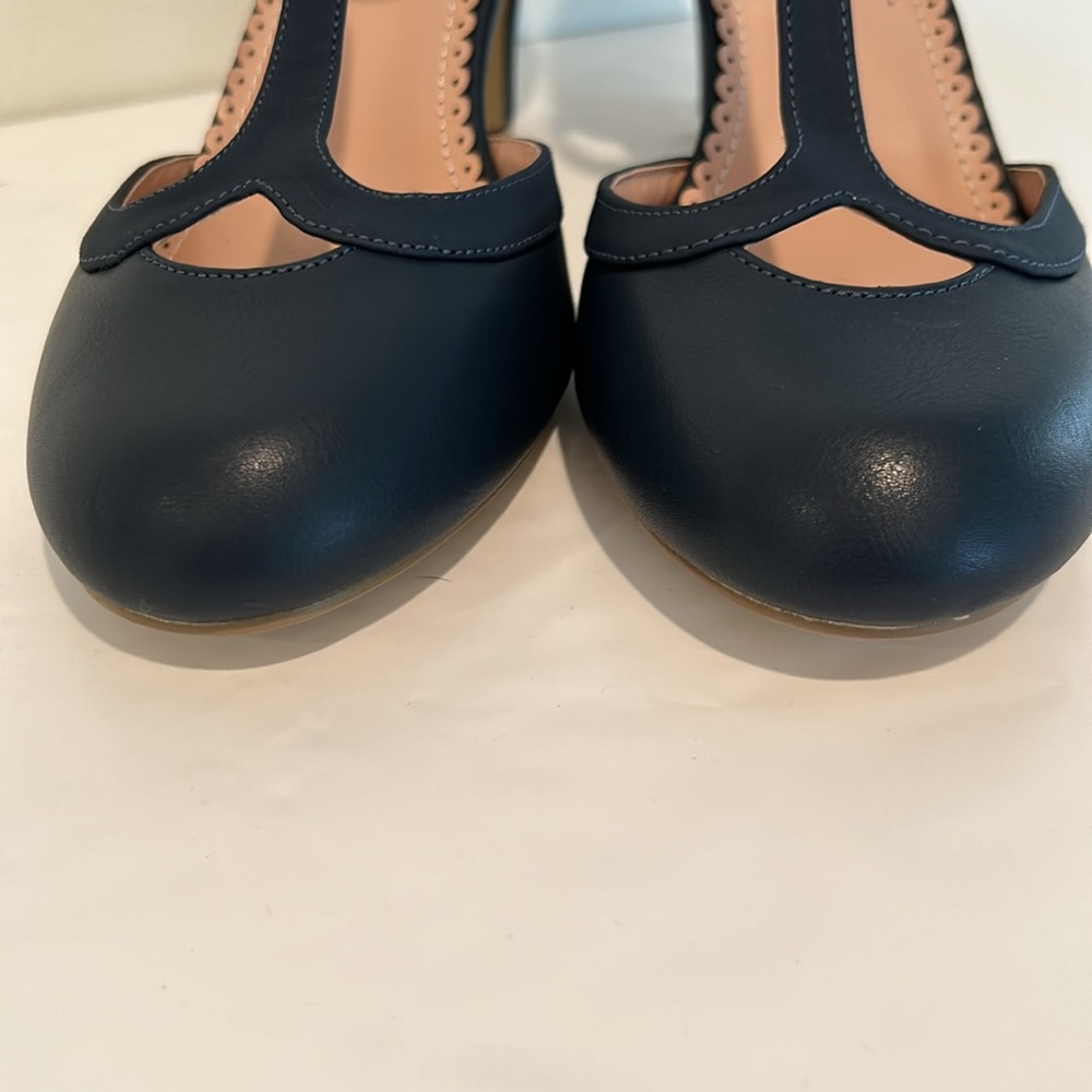 NWOT Journee Collection Olina Navy T Strap Mary Jane Heels Size 10 - Picture 5 of 9